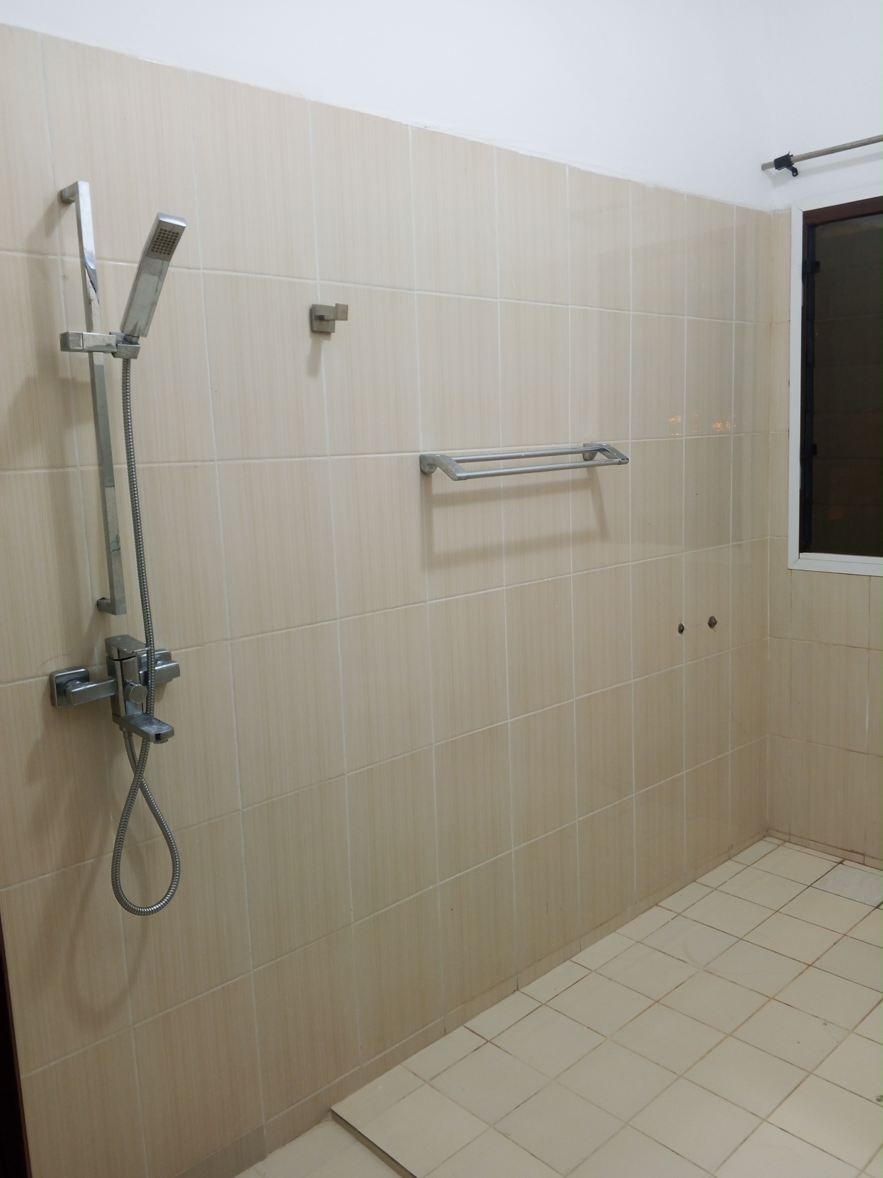 STUDIO N°108 AVEC CUISINE