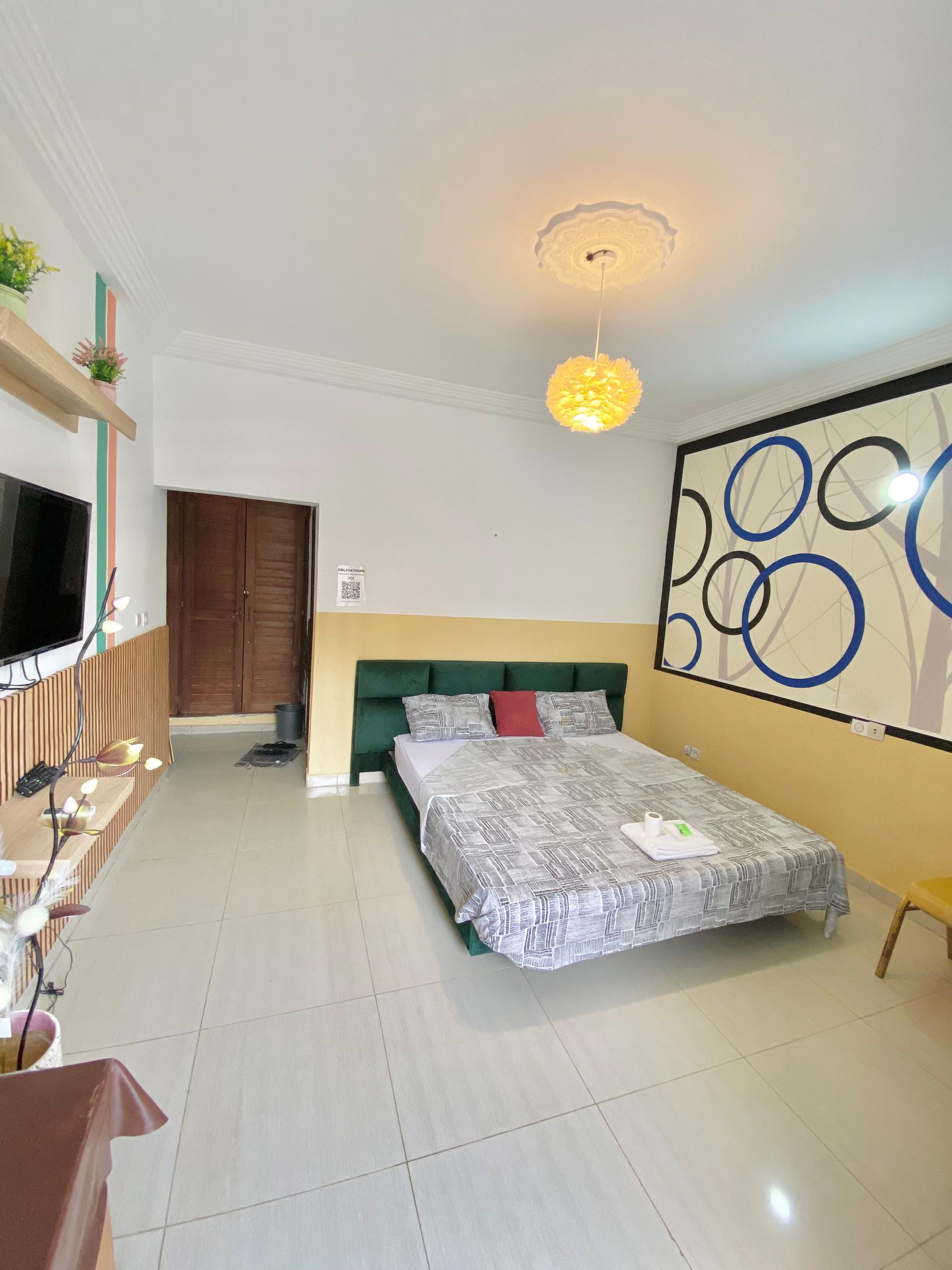 CHAMBRE N°102 RESIDENCE MERVEILLE 